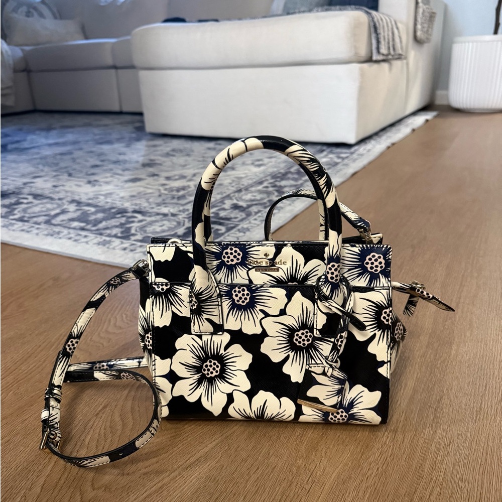 Floral Black and Cream Handbag